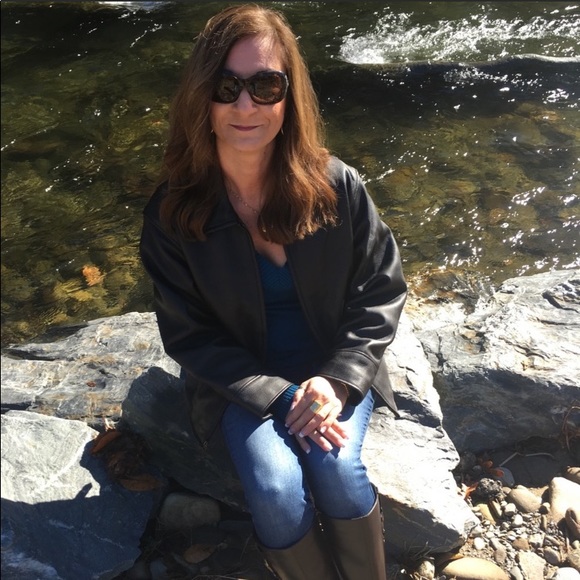 Meet your Posher, Shari - Picture 5 of 16